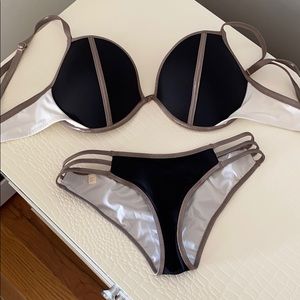 New Victoria’s Secret Bikini set
